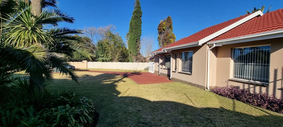 3 Bedroom Property for Sale in Sunward Park Gauteng