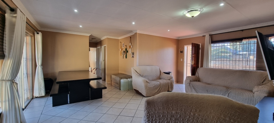 3 Bedroom Property for Sale in Sunward Park Gauteng