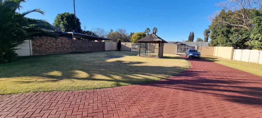3 Bedroom Property for Sale in Sunward Park Gauteng
