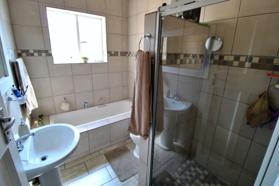4 Bedroom Property for Sale in Primrose Gauteng
