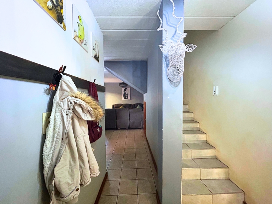 3 Bedroom Property for Sale in Valhalla Gauteng
