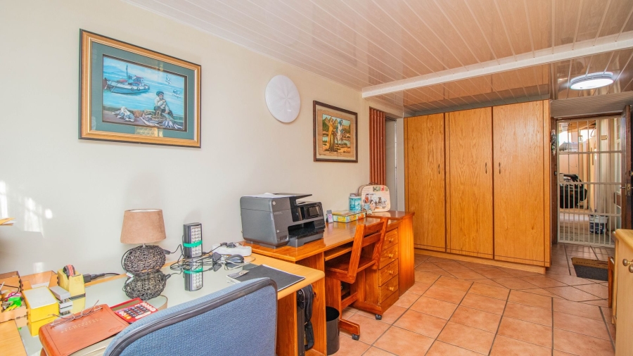 3 Bedroom Property for Sale in Bonaero Park Gauteng