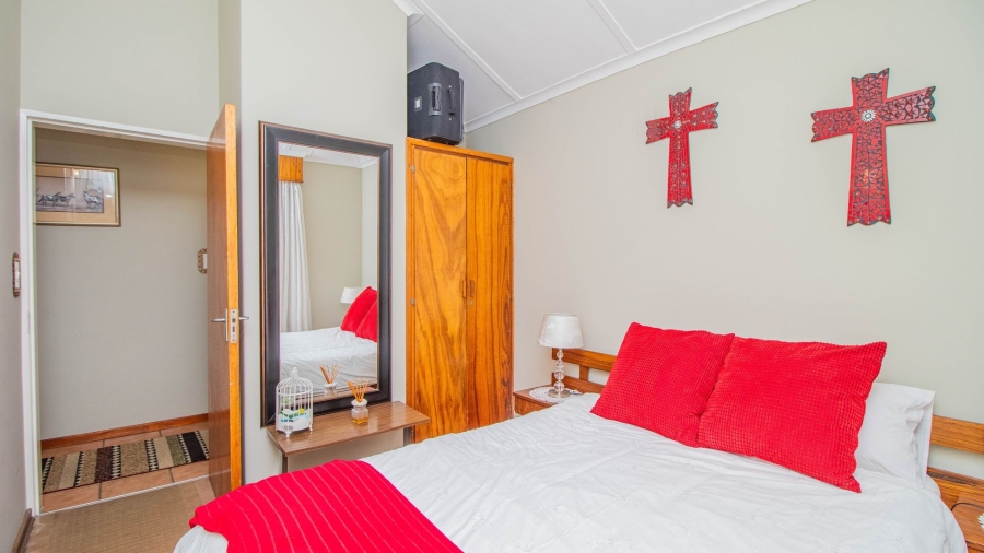 3 Bedroom Property for Sale in Bonaero Park Gauteng