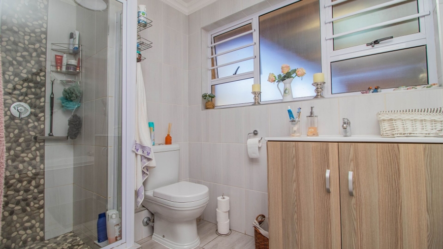3 Bedroom Property for Sale in Bonaero Park Gauteng