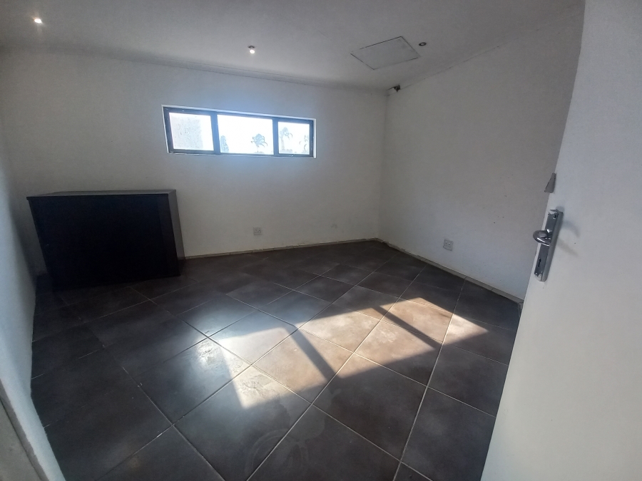 Commercial Property for Sale in Sebenza Gauteng