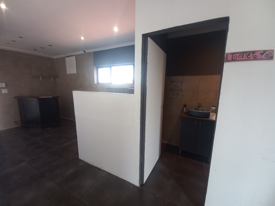 Commercial Property for Sale in Sebenza Gauteng
