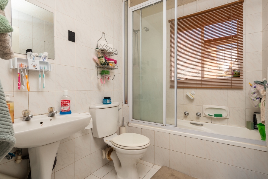2 Bedroom Property for Sale in Ridgeway Gauteng
