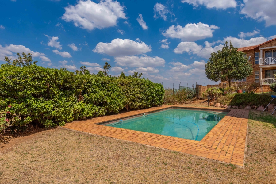 2 Bedroom Property for Sale in Ridgeway Gauteng
