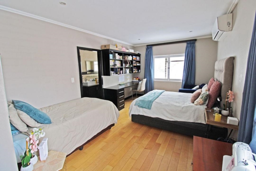 4 Bedroom Property for Sale in Bryanston Gauteng