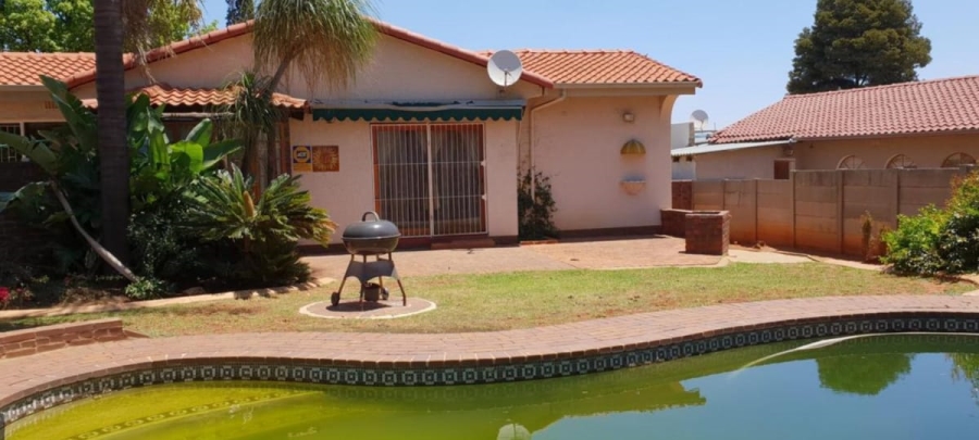 3 Bedroom Property for Sale in Birch Acres Gauteng