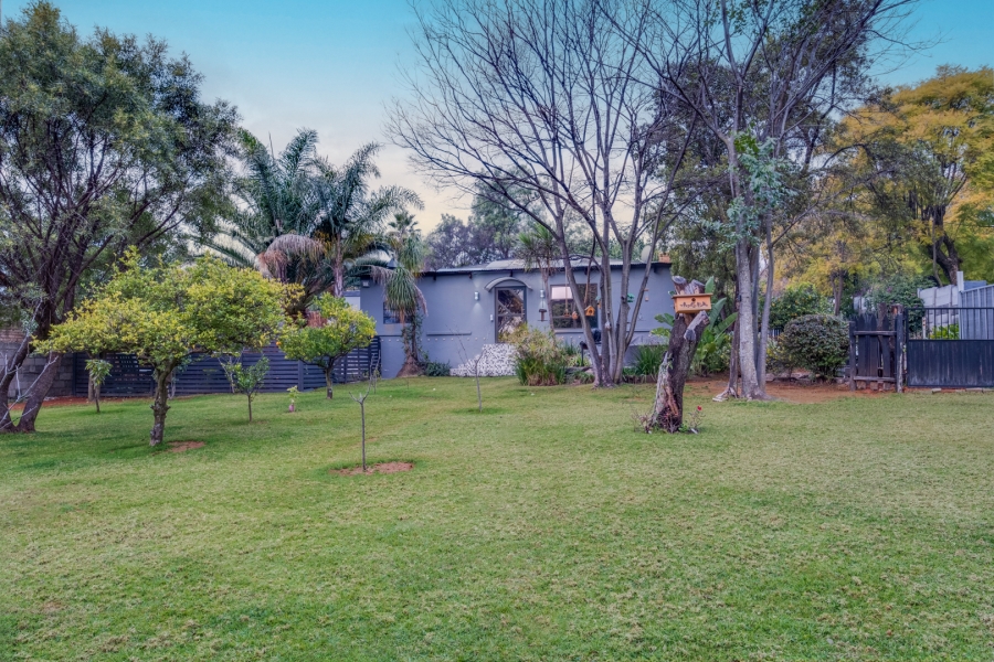 2 Bedroom Property for Sale in Fontainebleau Gauteng