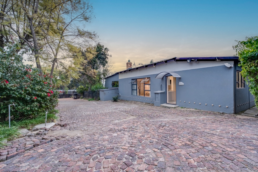 2 Bedroom Property for Sale in Fontainebleau Gauteng