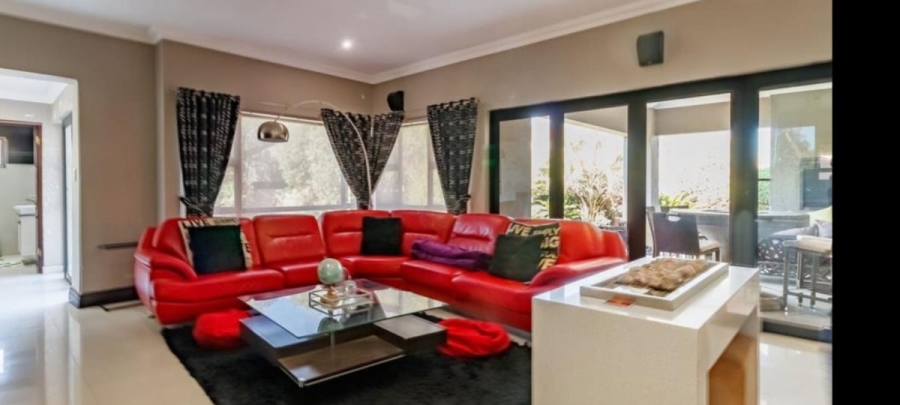 6 Bedroom Property for Sale in Midlands Estate Gauteng