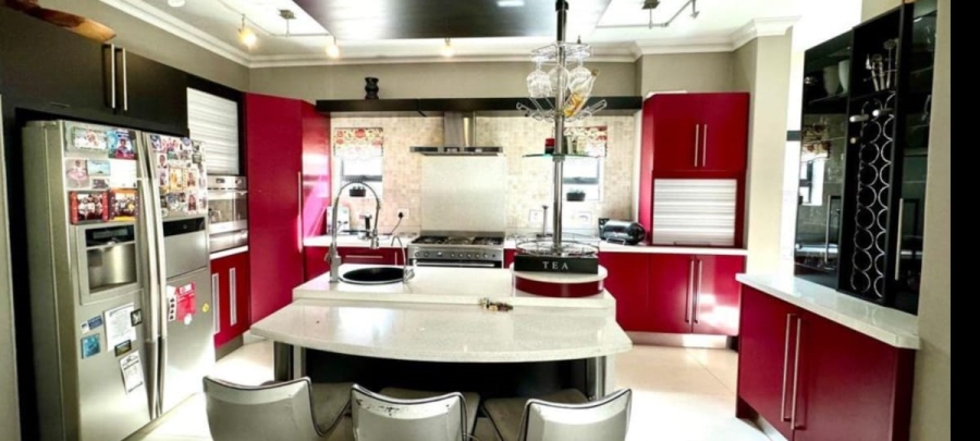 6 Bedroom Property for Sale in Midlands Estate Gauteng