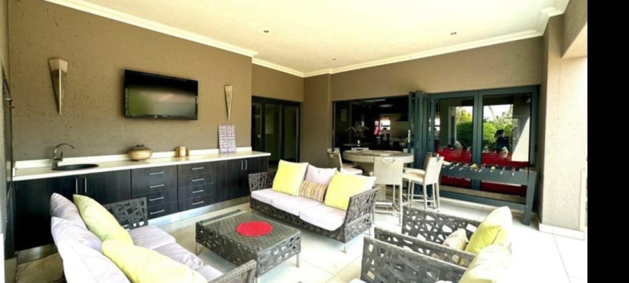 6 Bedroom Property for Sale in Midlands Estate Gauteng