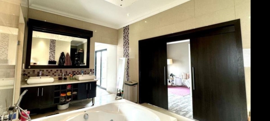 6 Bedroom Property for Sale in Midlands Estate Gauteng