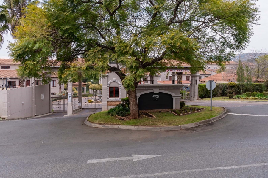 3 Bedroom Property for Sale in Sandringham Gauteng