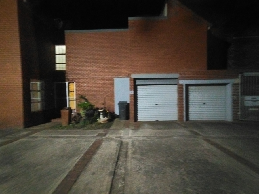 3 Bedroom Property for Sale in Elardus Park Gauteng