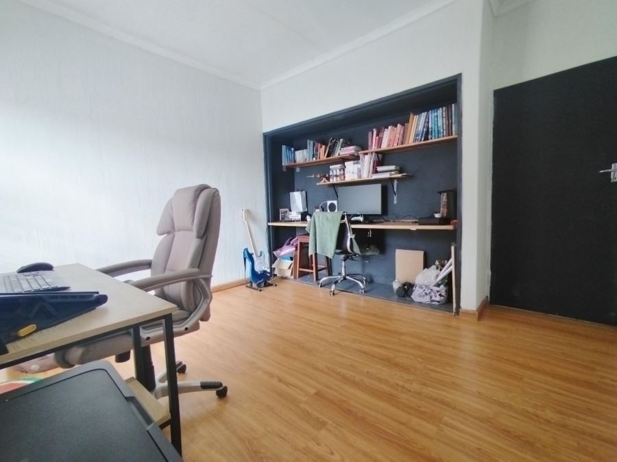 3 Bedroom Property for Sale in Elardus Park Gauteng