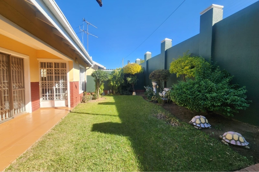 2 Bedroom Property for Sale in South Crest Gauteng