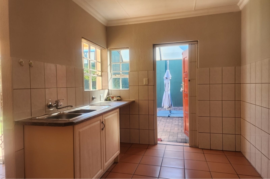 2 Bedroom Property for Sale in South Crest Gauteng