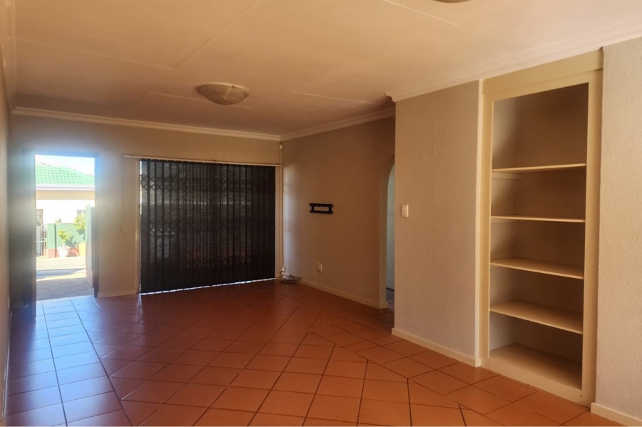 2 Bedroom Property for Sale in South Crest Gauteng