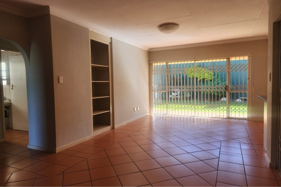 2 Bedroom Property for Sale in South Crest Gauteng