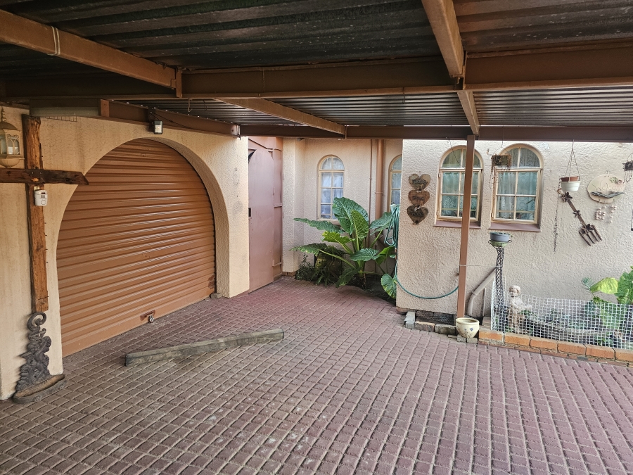 3 Bedroom Property for Sale in Huntingdon Gauteng