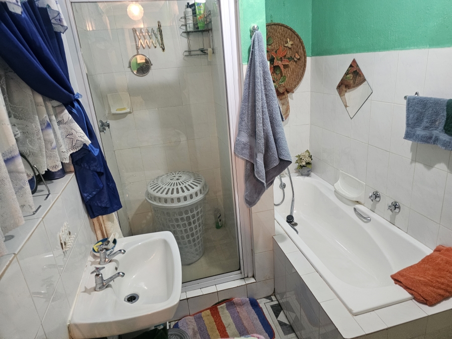 3 Bedroom Property for Sale in Huntingdon Gauteng