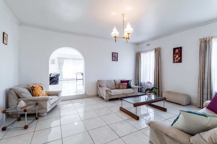 4 Bedroom Property for Sale in Glenvista Gauteng