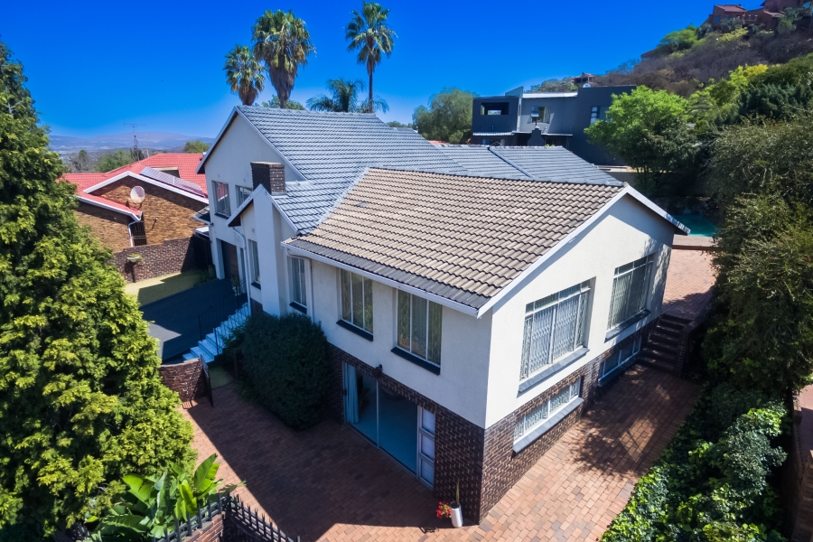 4 Bedroom Property for Sale in Glenvista Gauteng