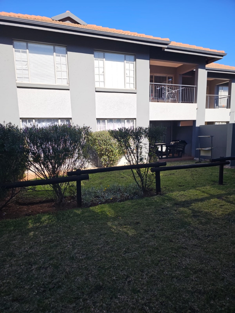 2 Bedroom Property for Sale in Fairlead Gauteng