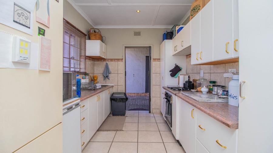 3 Bedroom Property for Sale in Bonaero Park Gauteng