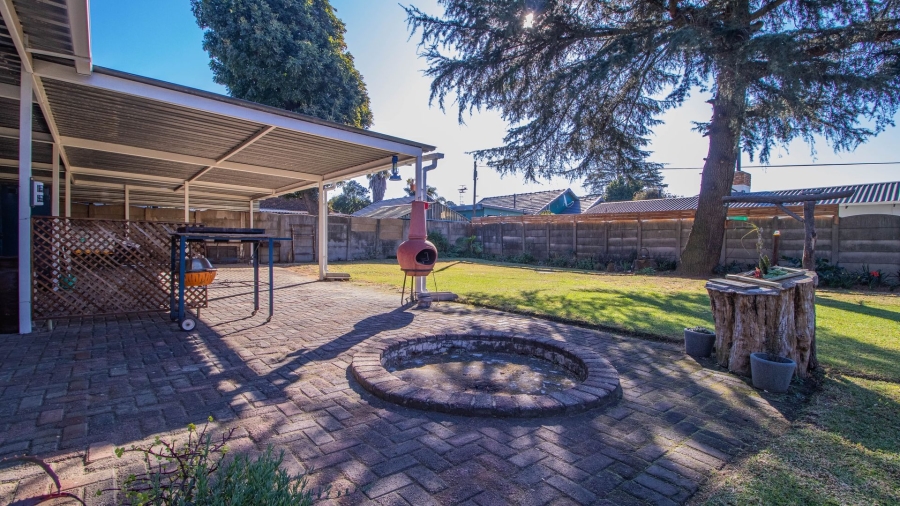 3 Bedroom Property for Sale in Bonaero Park Gauteng
