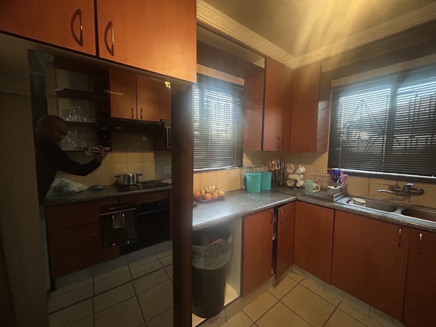 To Let 3 Bedroom Property for Rent in Lotus Gardens Gauteng