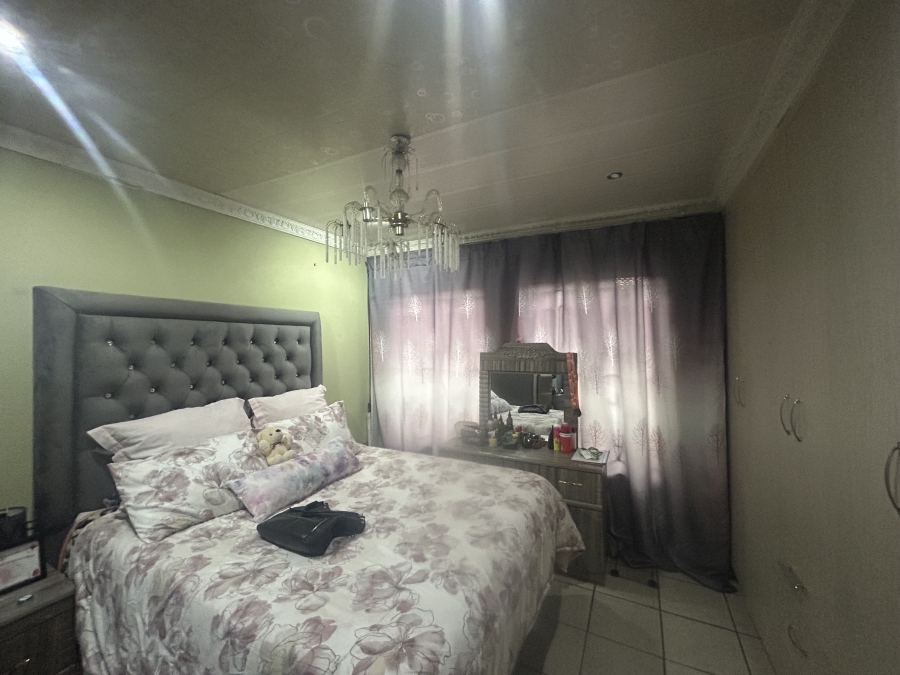 To Let 3 Bedroom Property for Rent in Lotus Gardens Gauteng