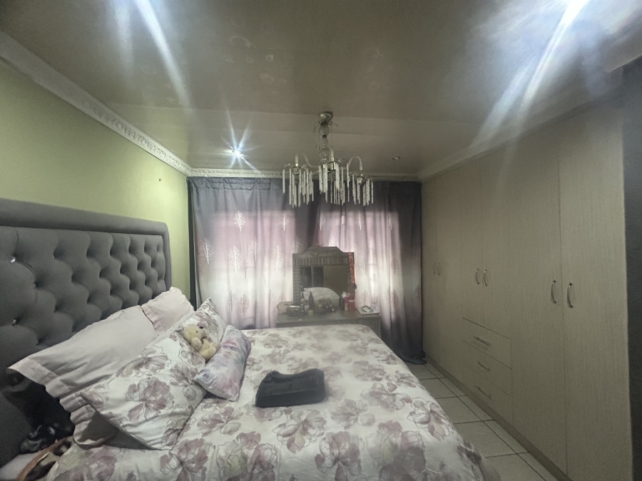 To Let 3 Bedroom Property for Rent in Lotus Gardens Gauteng