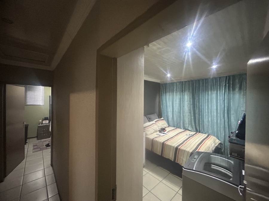 To Let 3 Bedroom Property for Rent in Lotus Gardens Gauteng