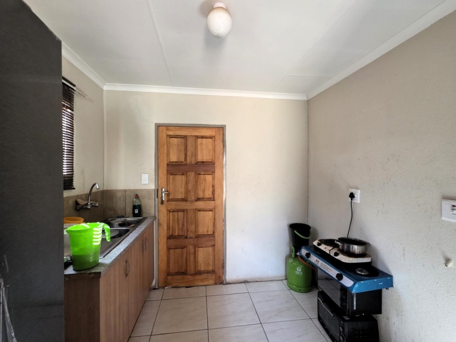 3 Bedroom Property for Sale in Glenway Estate Gauteng