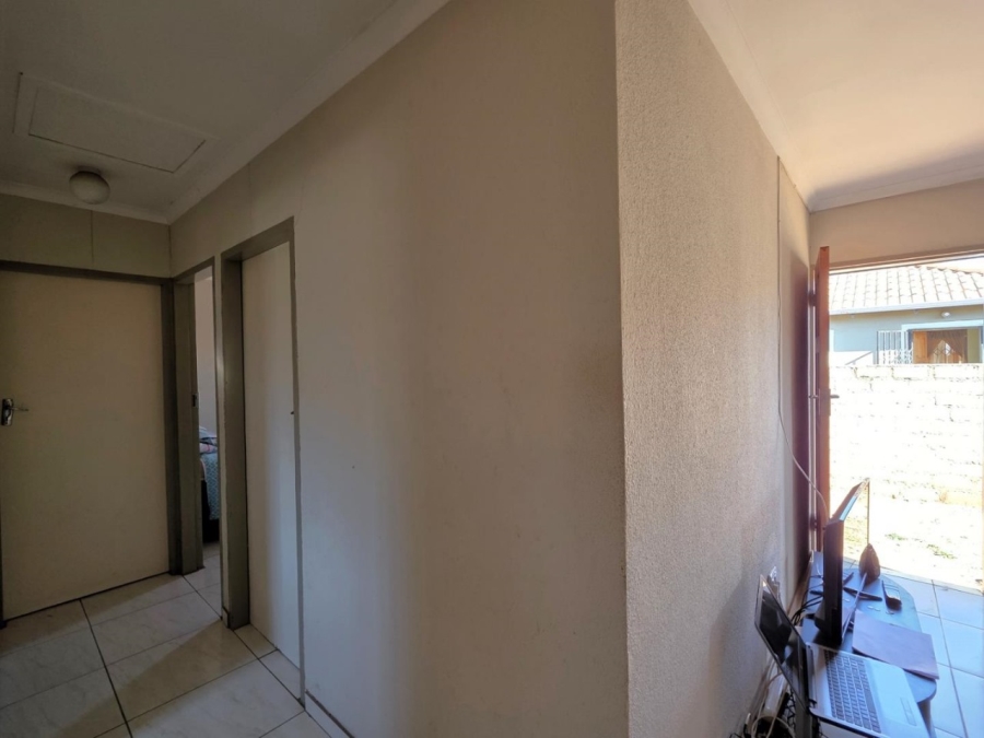 3 Bedroom Property for Sale in Glenway Estate Gauteng