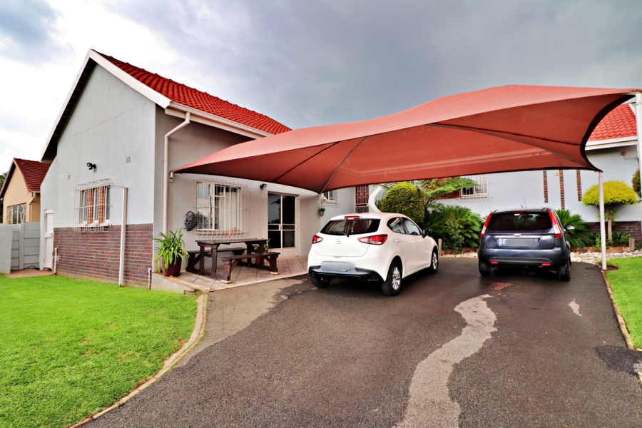 3 Bedroom Property for Sale in Symhurst Gauteng
