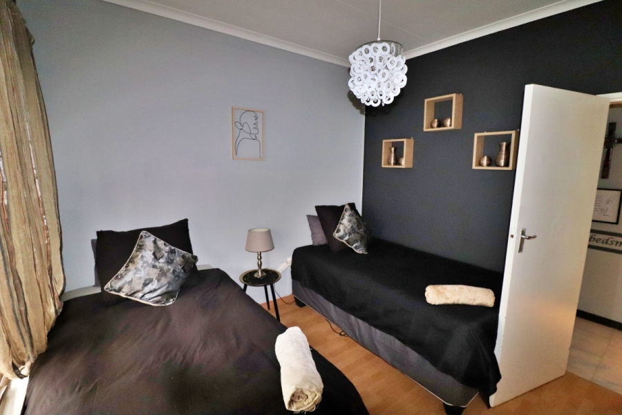 3 Bedroom Property for Sale in Symhurst Gauteng