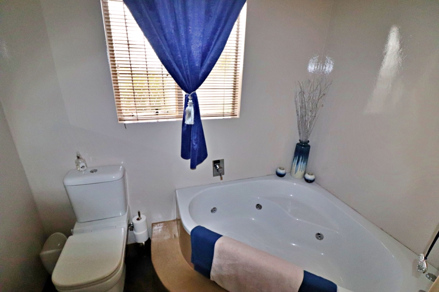 3 Bedroom Property for Sale in Symhurst Gauteng