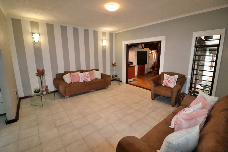 3 Bedroom Property for Sale in Symhurst Gauteng