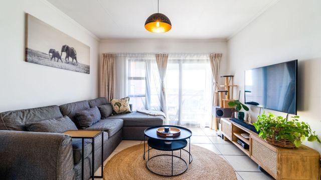 2 Bedroom Property for Sale in Greenstone Hill Gauteng