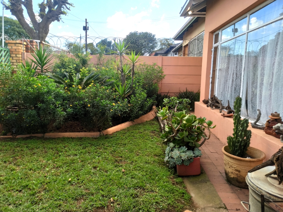 3 Bedroom Property for Sale in Symhurst Gauteng