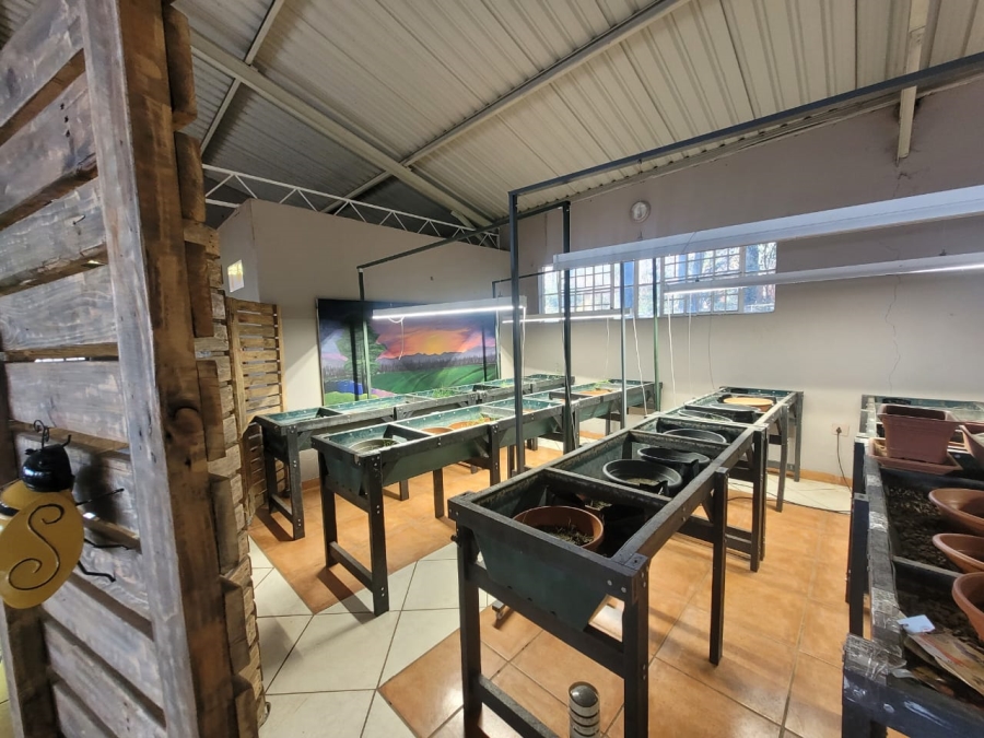 To Let commercial Property for Rent in Doornkloof Gauteng
