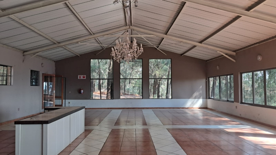 To Let commercial Property for Rent in Doornkloof Gauteng