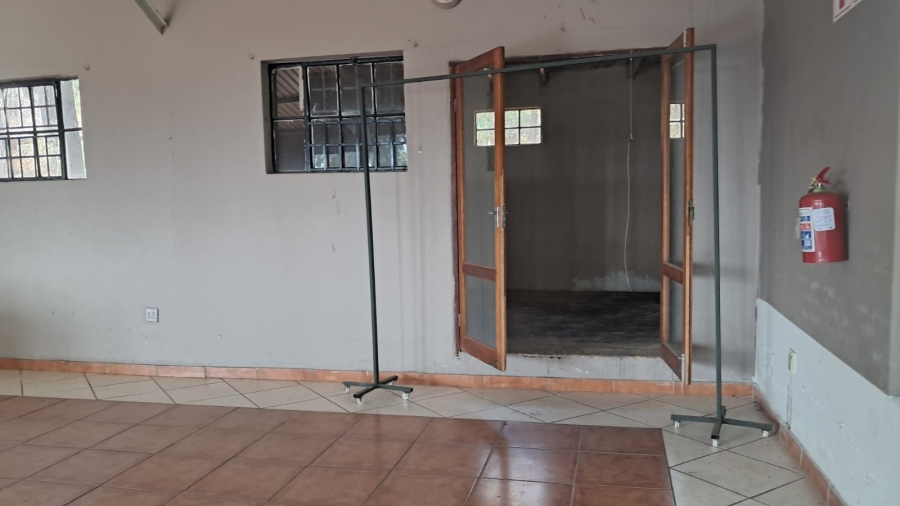 To Let commercial Property for Rent in Doornkloof Gauteng