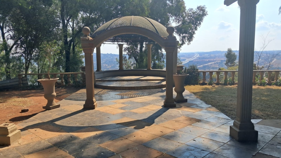 To Let commercial Property for Rent in Doornkloof Gauteng
